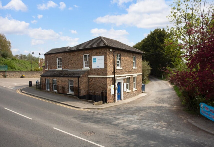 Bedale Rd, Bedale à vendre - Photo de l’immeuble – Image 2 sur 8