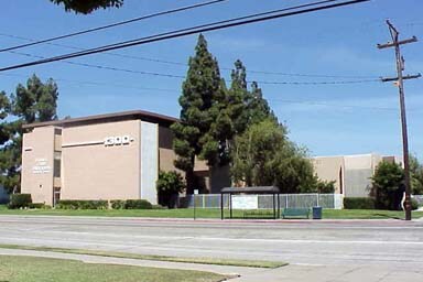 1300 N Fresno St, Fresno, CA à louer - Photo de l’immeuble – Image 2 sur 5