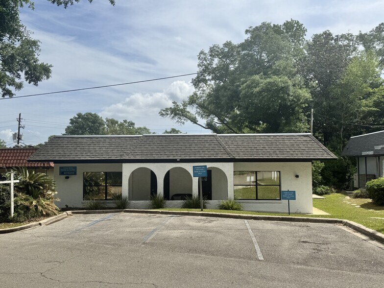 1706 Riggins Rd, Tallahassee, FL à louer - Photo de l’immeuble – Image 1 sur 4