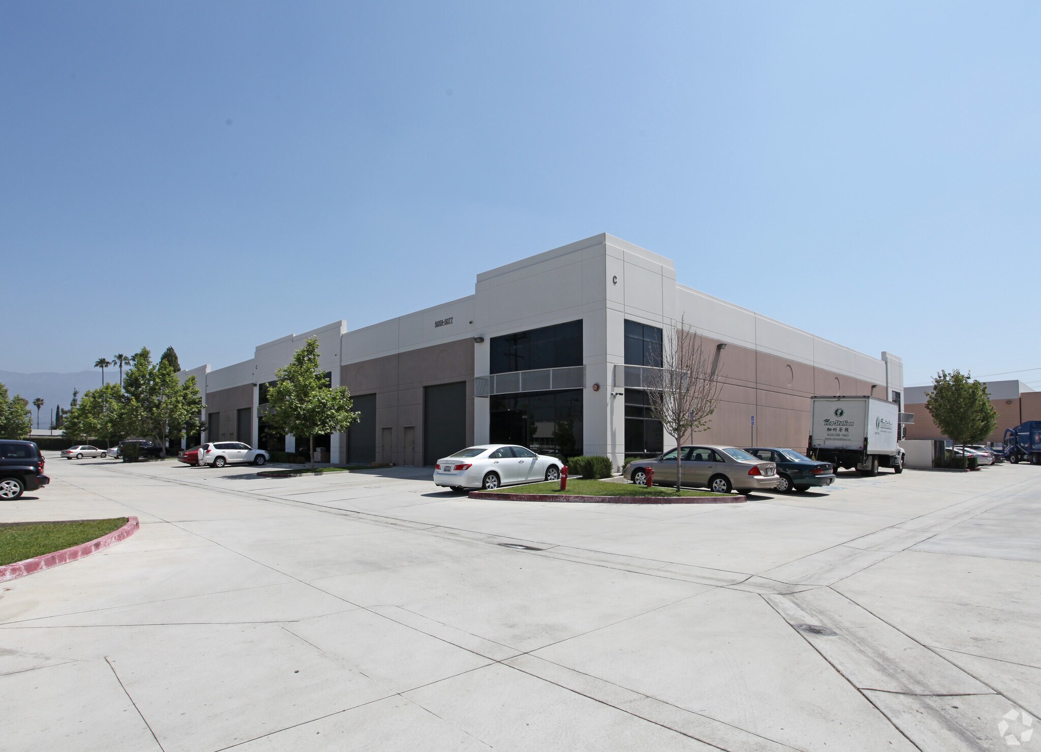 5059-5077 Walnut Grove Ave, San Gabriel, CA à vendre Photo principale– Image 1 sur 7