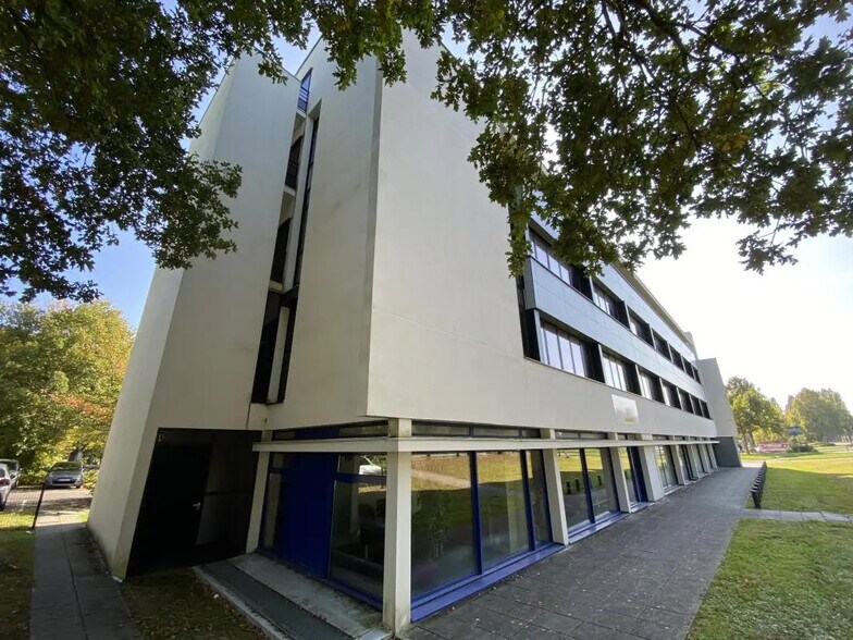 Bureau dans Rennes à louer - Photo de l’immeuble – Image 2 sur 9