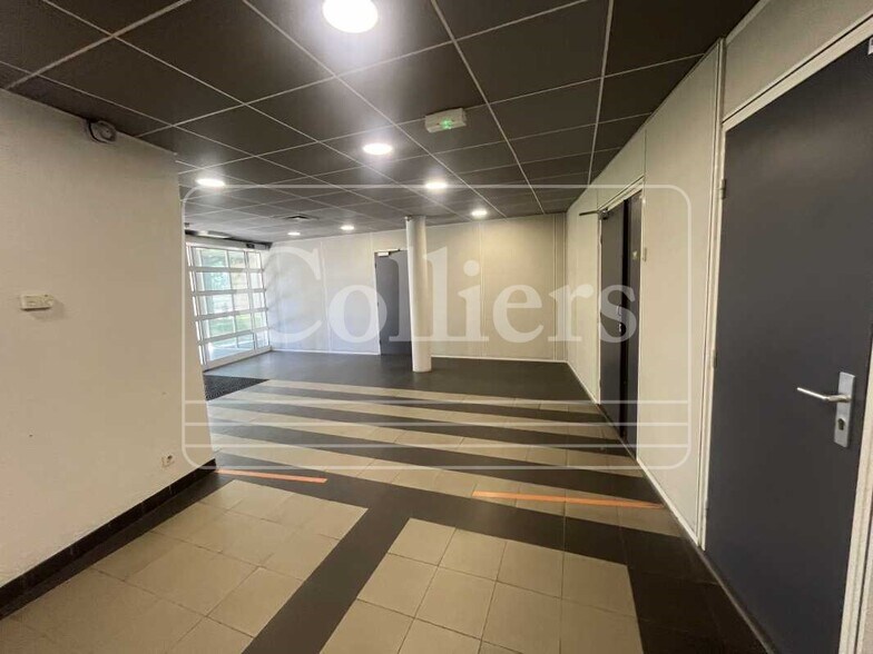 121 Ancien Chemin De Cassis, Marseille à louer - Hall d’entrée – Image 3 sur 3