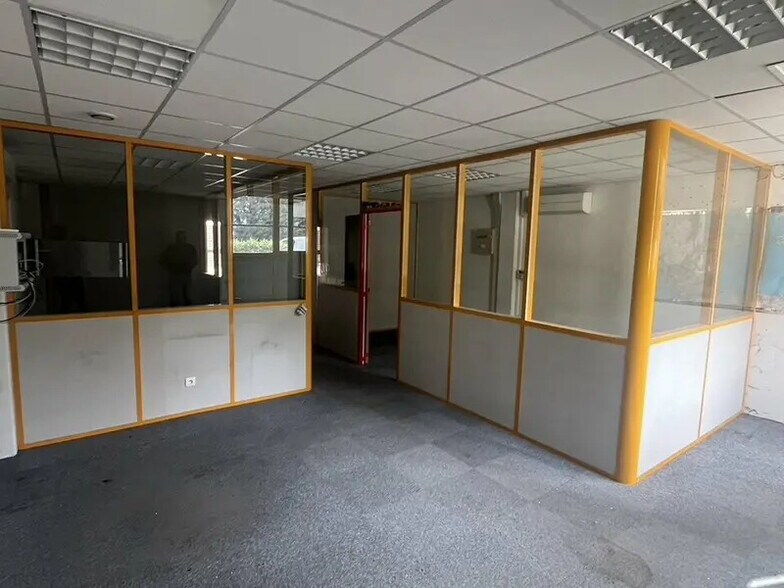 1140 Rue André Ampère, Aix-en-Provence à vendre - Photo intérieure – Image 3 sur 14