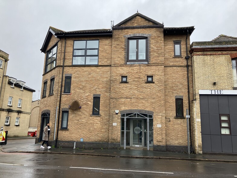 1 Dover St, Cambridge à louer - Photo de l’immeuble – Image 1 sur 5