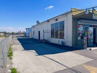 Plus de détails pour 2222 S Chester Ave, Bakersfield, CA - Local commercial à vendre