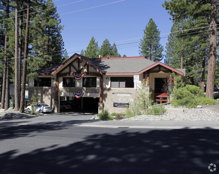 333 Village Blvd, Incline Village, NV à vendre - Photo de l’immeuble – Image 2 sur 11