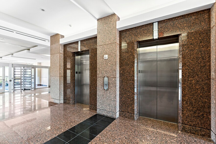 25500 N Norterra Pky, Phoenix, AZ à louer - Photo intérieure – Image 2 sur 8