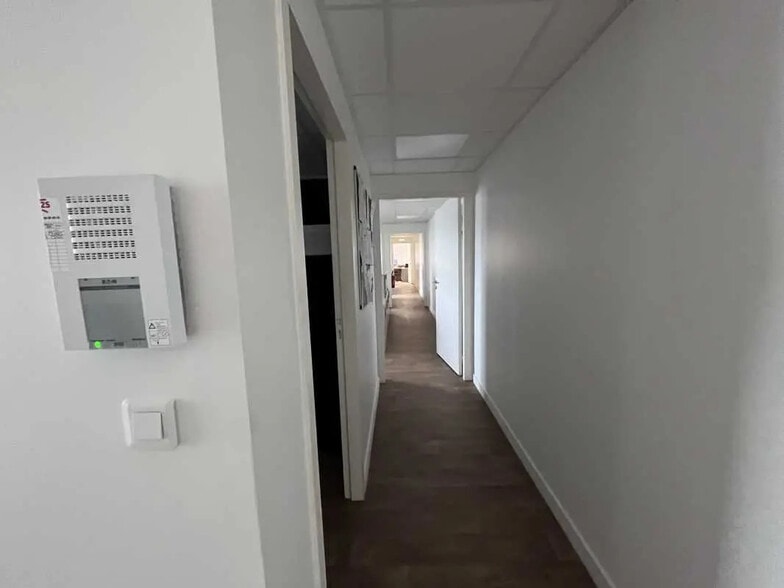 Local d’activités dans Rennes à louer - Photo de l’immeuble – Image 3 sur 10
