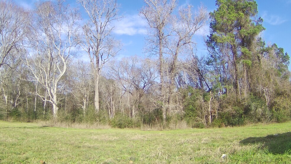 328 W FM 1988, Goodrich, TX à vendre - Photo de l’immeuble – Image 1 sur 2