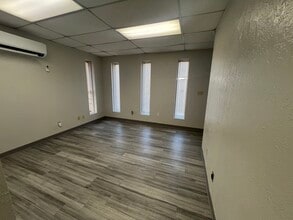 4400 SW 34th St, Oklahoma City, OK à louer Photo intérieure– Image 2 sur 5