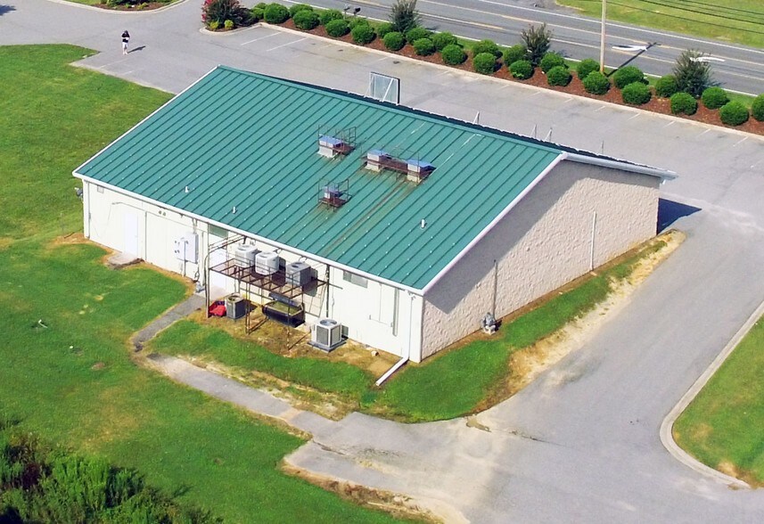 5746 Old US 52 Hwy, Lexington, NC à louer - Photo de l’immeuble – Image 3 sur 13
