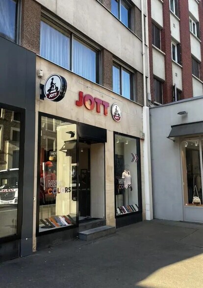 Local commercial dans Amiens à louer - Photo de l’immeuble – Image 1 sur 1