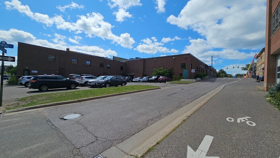 307-311 S Front St, Marquette, MI à louer - Photo de l’immeuble – Image 2 sur 3