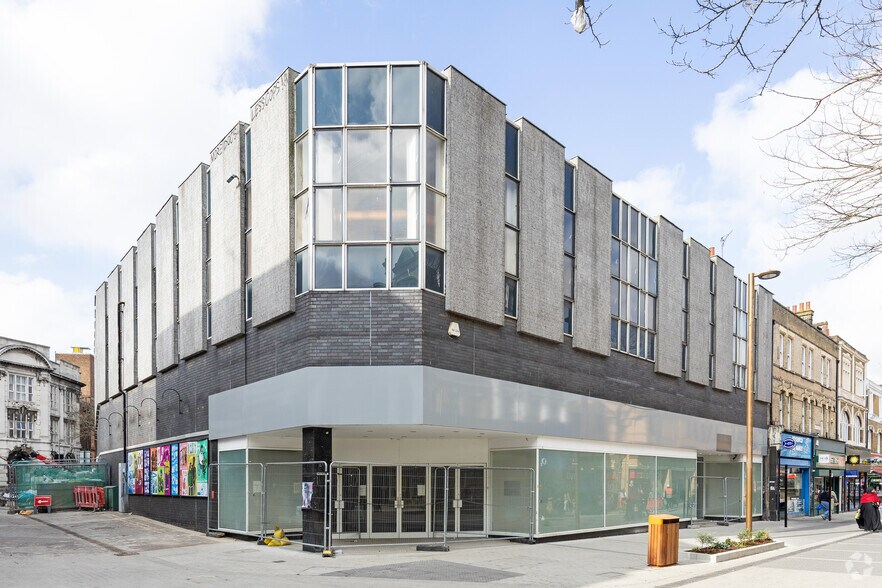 71-77 Powis St, Londres à louer - Photo de l’immeuble – Image 2 sur 12