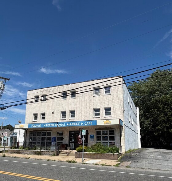 464 Ocean Ave, New London, CT à vendre - Photo de l’immeuble – Image 1 sur 14