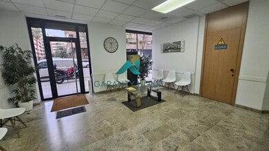 Local commercial dans València, Valencia à louer Photo intérieure– Image 1 sur 10