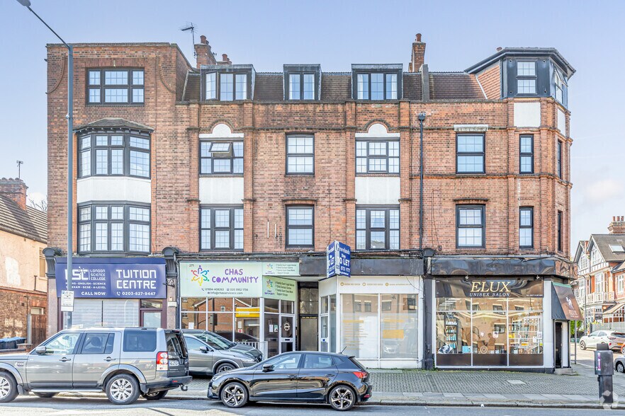 271-271D Willesden Ln, Londres à louer - Photo principale – Image 1 sur 2