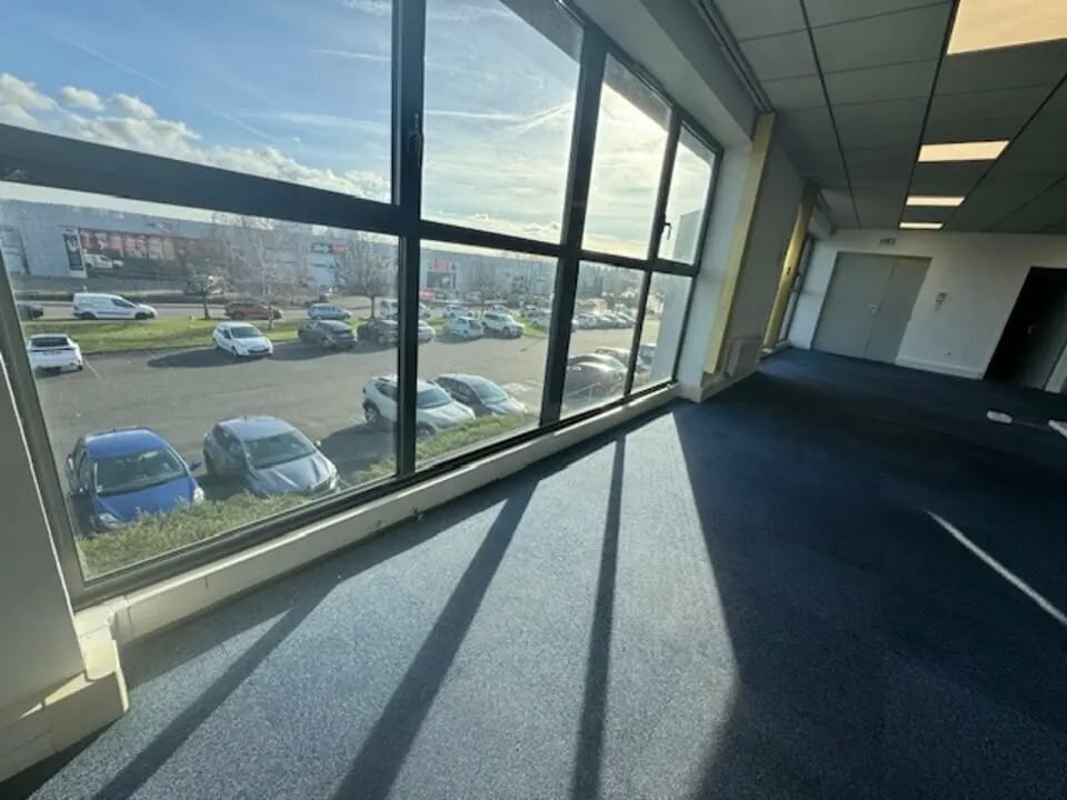 Bureau dans Lyon à louer Photo intérieure– Image 1 sur 4