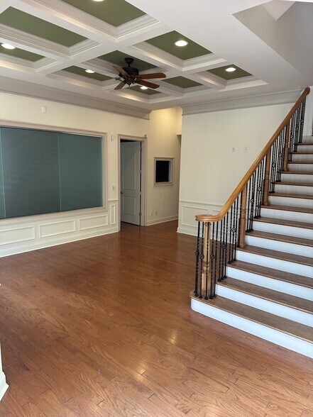 2576 Lawrenceville Suwanee Rd, Suwanee, GA à vendre - Photo intérieure – Image 2 sur 7