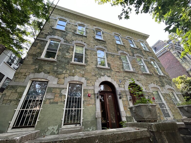 14 Units | University City Philadelphia portefeuille de 2 biens à vendre sur LoopNet.fr - Photo de l’immeuble – Image 1 sur 5