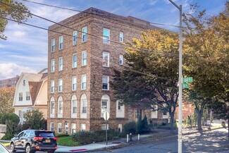 Plus de détails pour 16230 86th Ave, Jamaica, NY - Logement à vendre