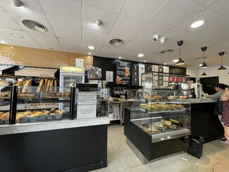 Plus de détails pour Local commercial à louer