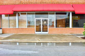 5600 Brainerd Rd, Chattanooga, TN à louer Photo de l’immeuble– Image 1 sur 6