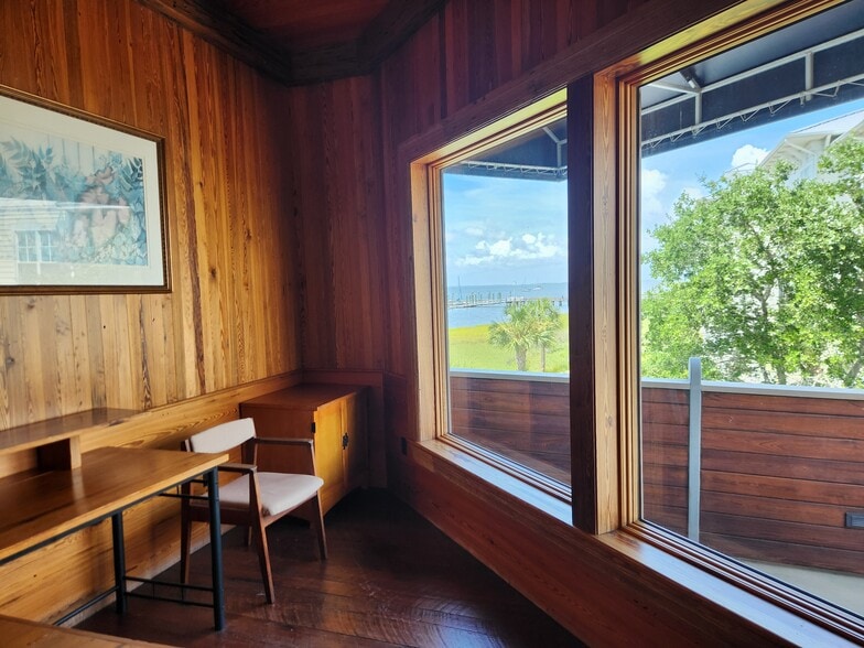 202 Marina Dr, Saint Simons Island, GA à louer - Photo intérieure – Image 3 sur 13