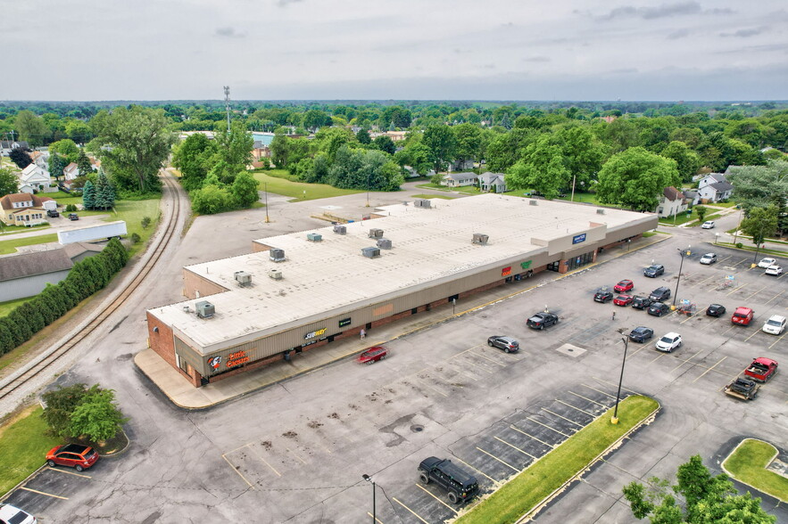 900-1000 Lafayette Ave, Bay City, MI à louer - Photo de l’immeuble – Image 2 sur 34