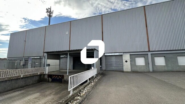 Plus de détails pour Bureau, Local d'activités à louer