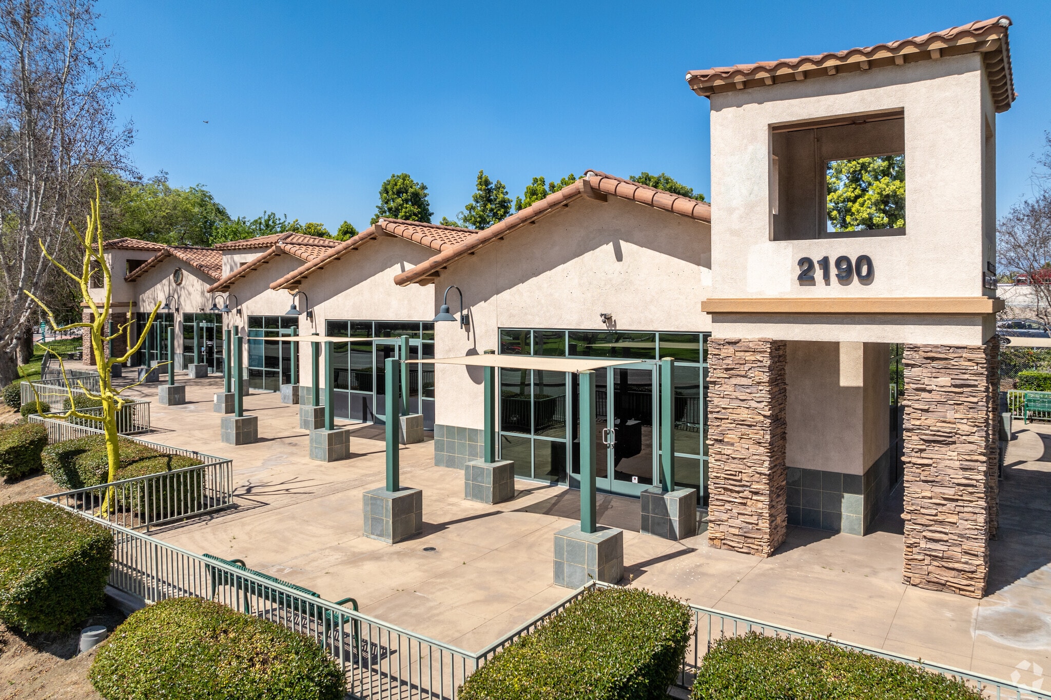 2190 Market St, Riverside, CA à louer Photo principale– Image 1 sur 7