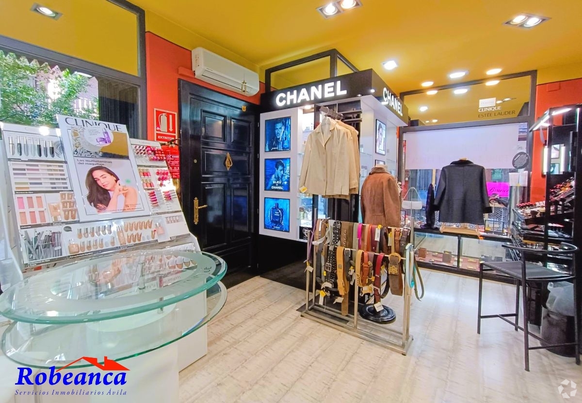 Local commercial dans Ávila, Ávila à louer Photo intérieure– Image 1 sur 6