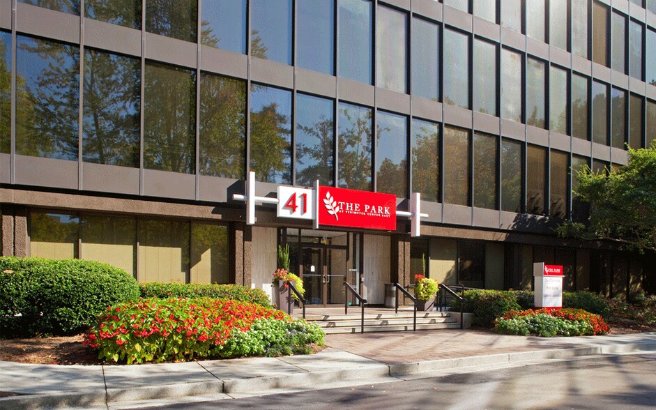 41 Perimeter Ctr E, Atlanta, GA à louer - Photo de l’immeuble – Image 2 sur 5