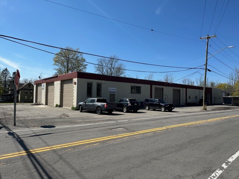 11650 Genesee St, Alden, NY à louer - Photo de l’immeuble – Image 1 sur 5