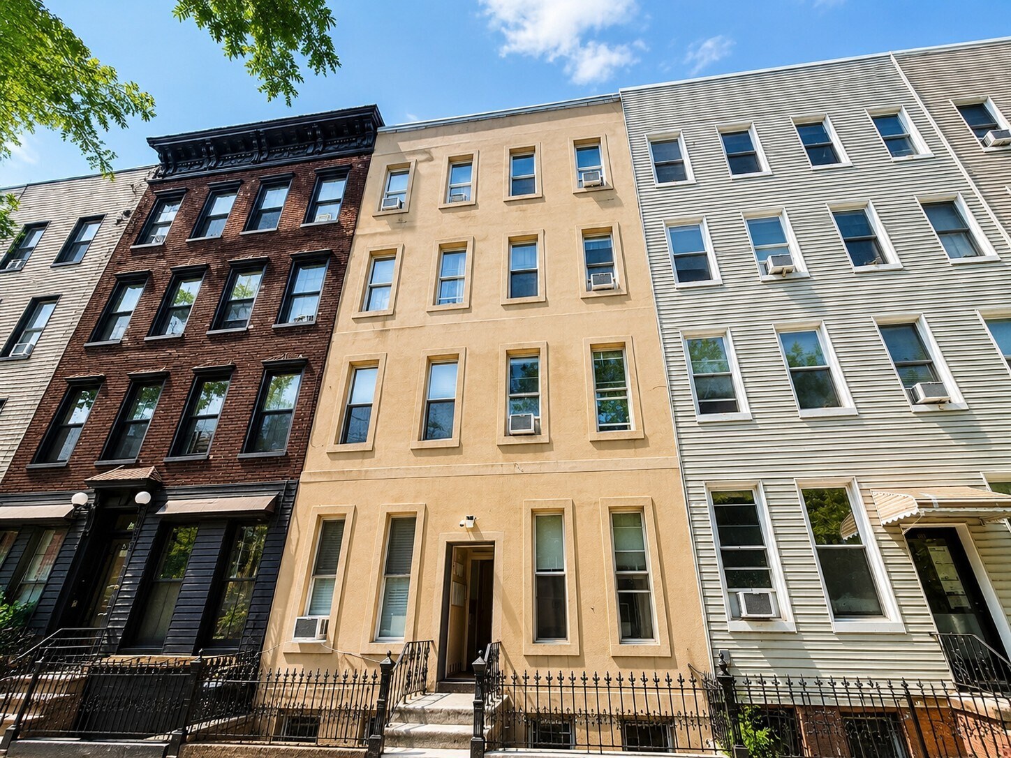 148 N 9th St, Brooklyn, NY à vendre Photo de l’immeuble– Image 1 sur 9