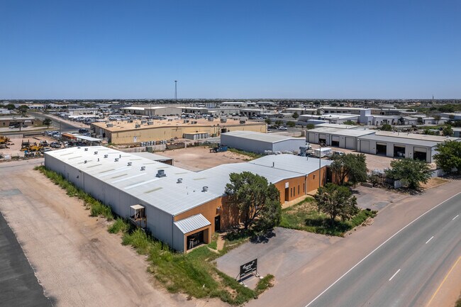 Plus de détails pour 2045 S Loop 250 W, Midland, TX - Industriel/Logistique à vendre