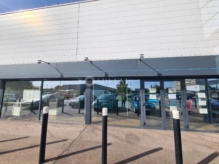 Local commercial dans Metz à louer - Photo de l’immeuble – Image 1 sur 2