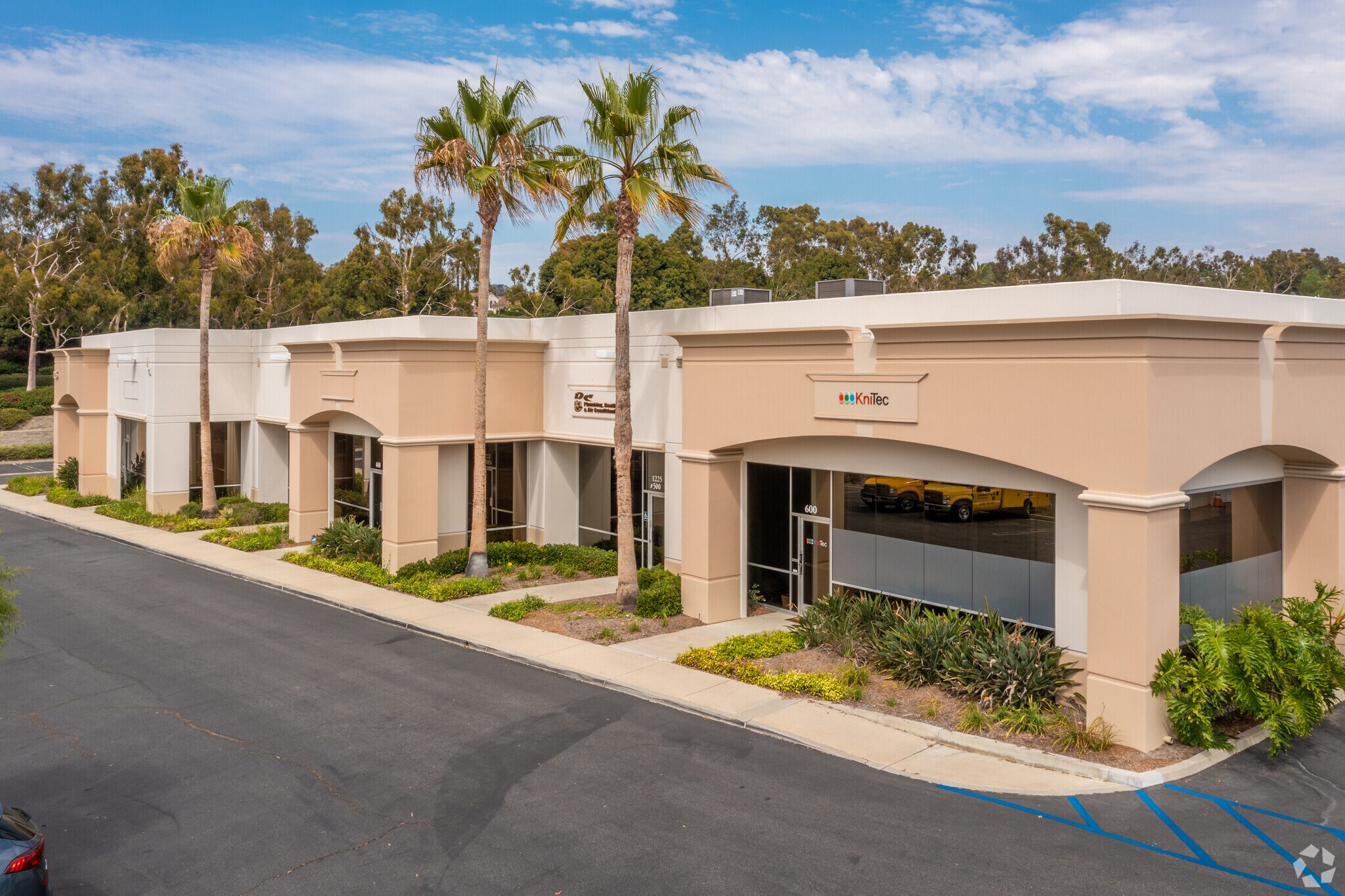 1225 Puerta del Sol, San Clemente, CA à louer Photo principale– Image 1 sur 4