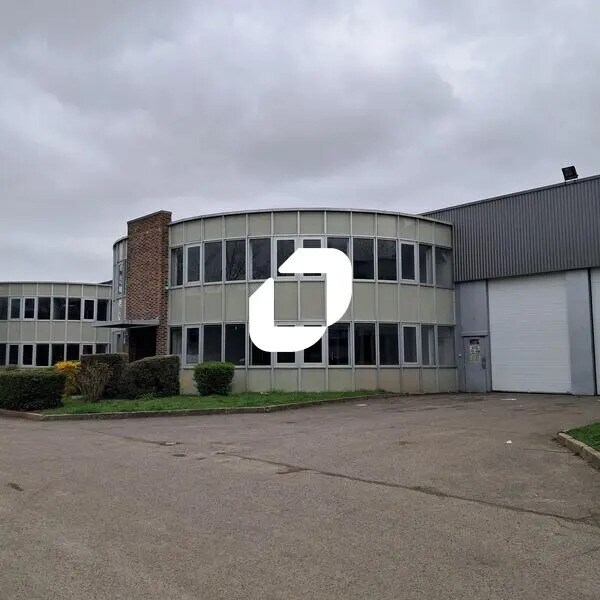 Local d’activités dans Buc à louer Photo de l’immeuble– Image 1 sur 11