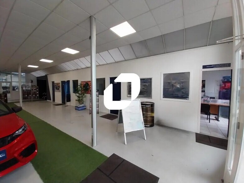 Bureau dans Saint-Herblain à louer - Photo de l’immeuble – Image 2 sur 7