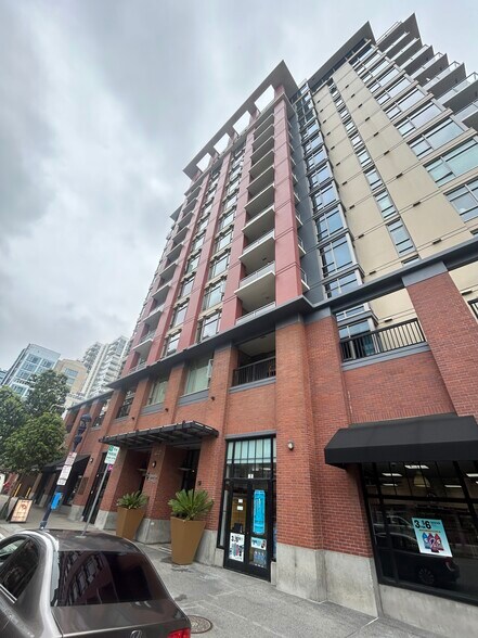 427 9th Ave, San Diego, CA à louer - Photo de l’immeuble – Image 3 sur 9