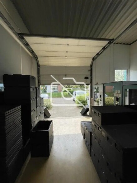 Industriel/Logistique dans Trappes à louer - Photo de l’immeuble – Image 1 sur 14