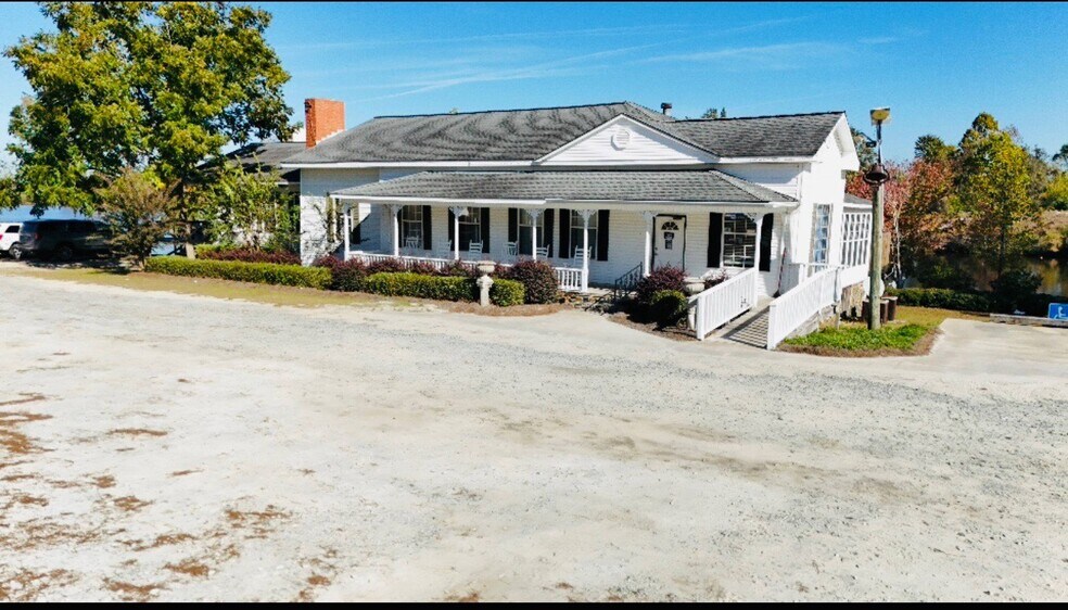 7512 Hatch Pkwy N, Baxley, GA à vendre - Photo de l’immeuble – Image 3 sur 4