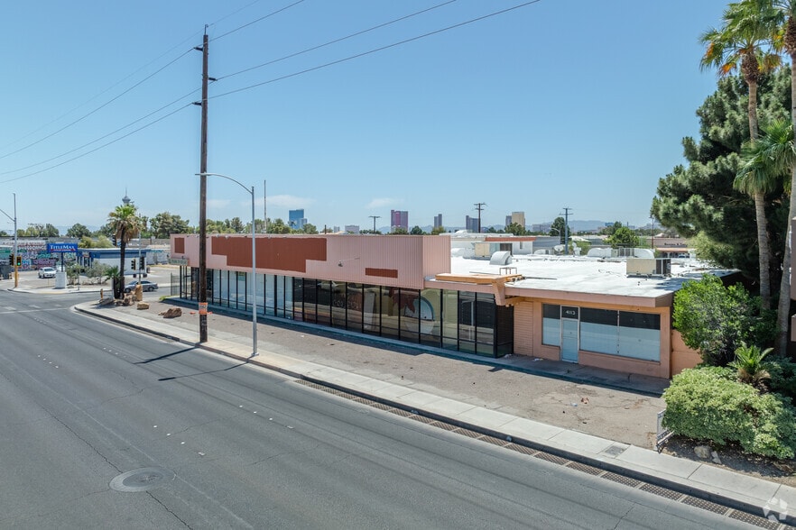4101 W Charleston Blvd, Las Vegas, NV à vendre - Photo de l’immeuble – Image 3 sur 20