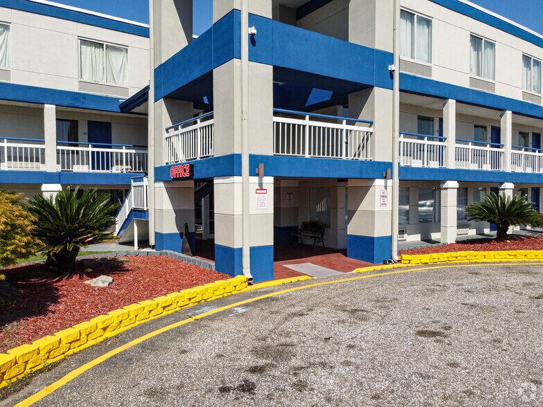 5601 Carmichael Rd, Montgomery, AL à vendre - Photo de l’immeuble – Image 3 sur 14