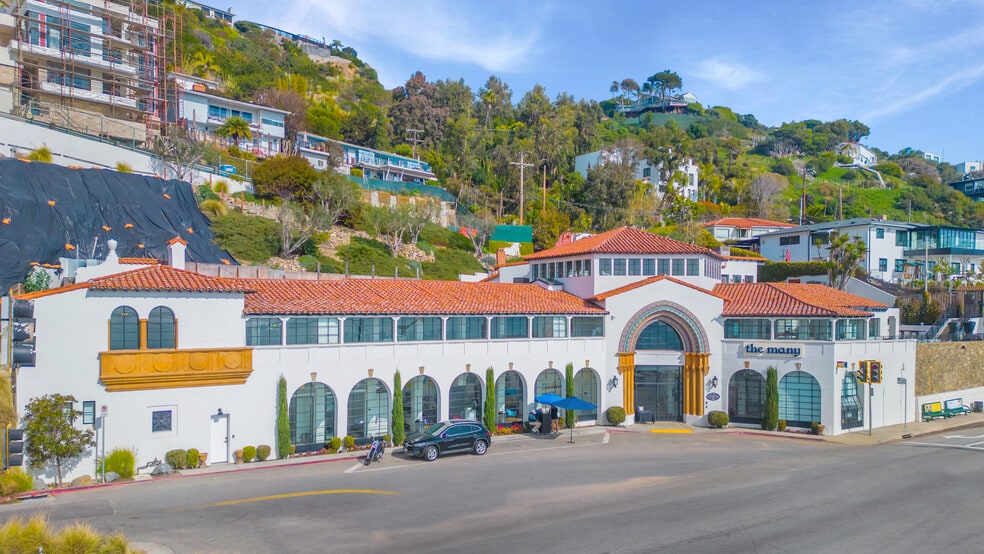 17575 Pacific Coast Hwy, Pacific Palisades, CA à louer - Photo de l’immeuble – Image 1 sur 10