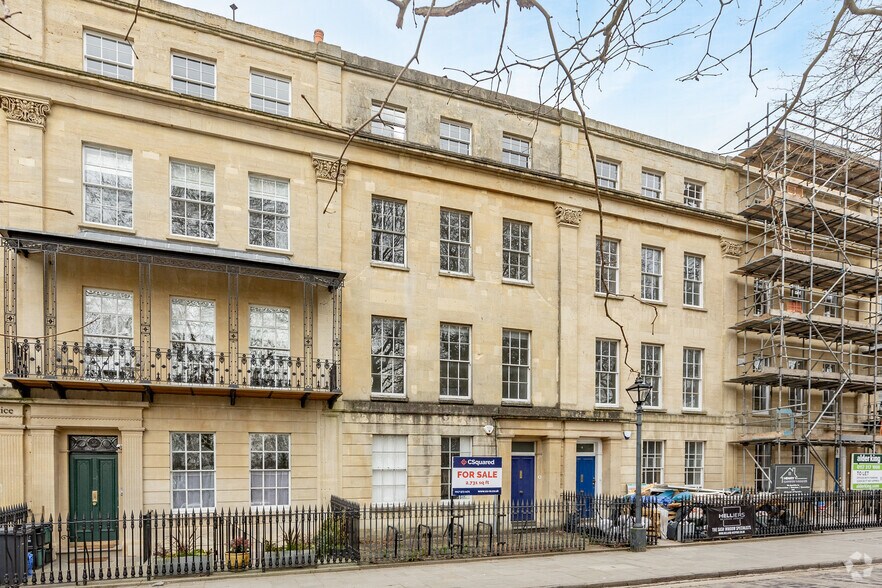 3 Queen Sq, Bristol à vendre - Photo principale – Image 1 sur 6