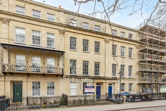 Plus de détails pour 3 Queen Sq, Bristol - Bureau à vendre