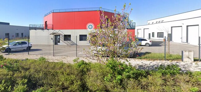 Plus de détails pour Local d’activités à vendre