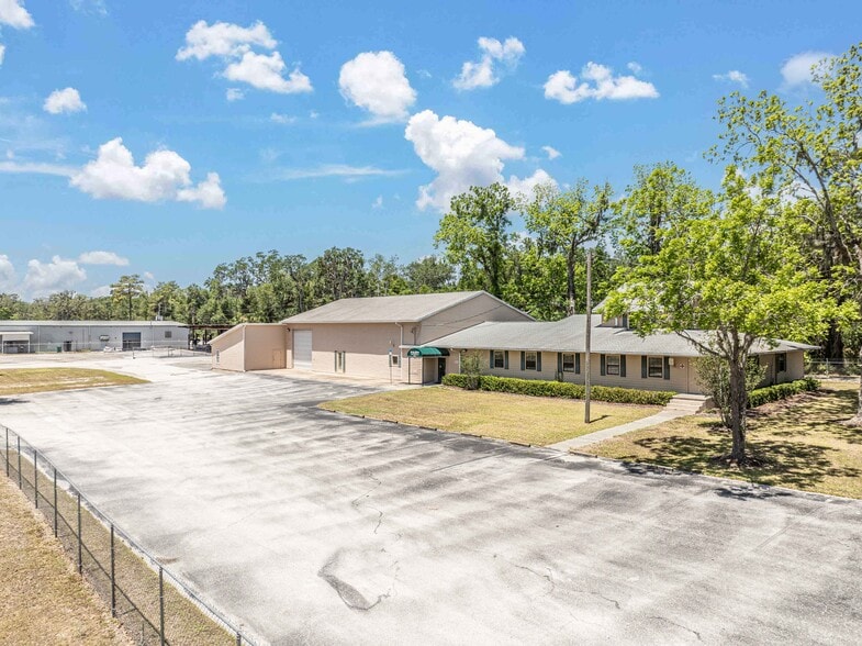 3494 N US Highway 301, Wildwood, FL à louer - Photo de l’immeuble – Image 3 sur 18